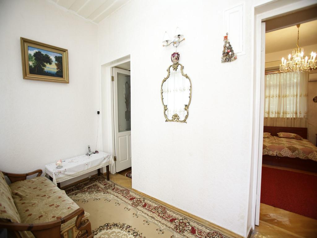 Hotel Leila Tbilisi Pokoj fotografie