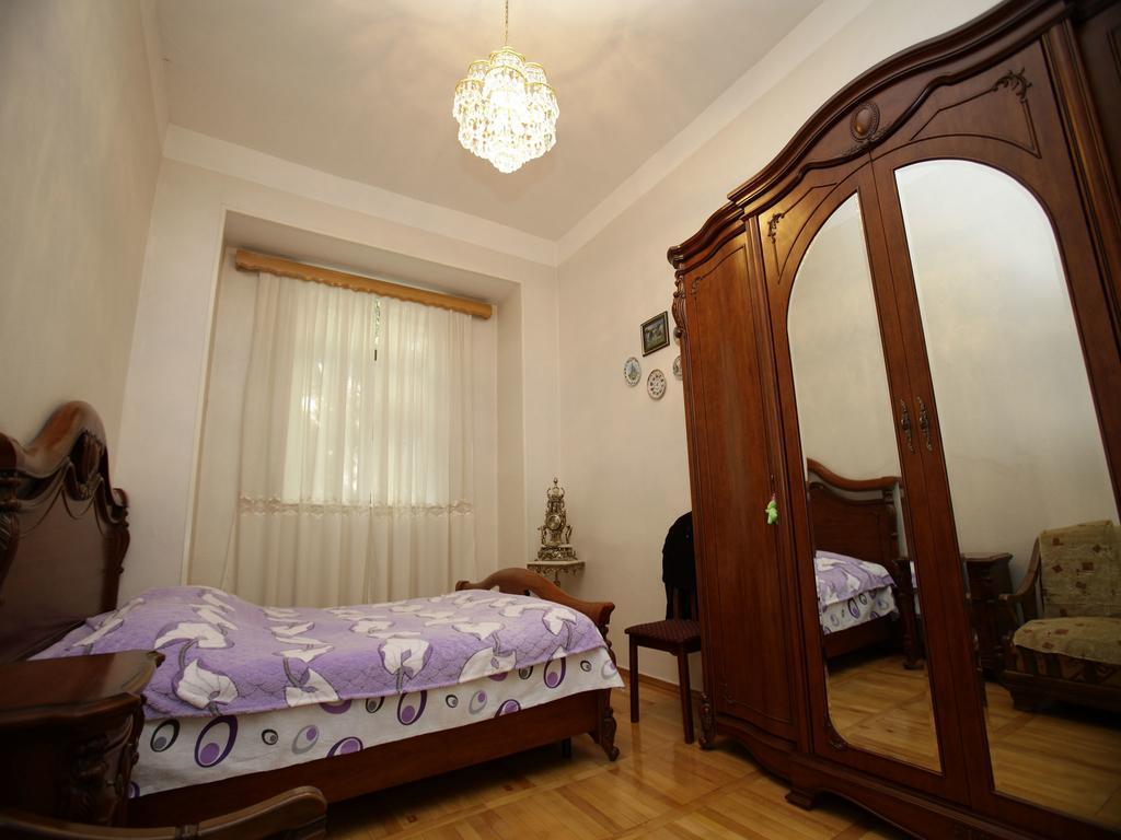 Hotel Leila Tbilisi Pokoj fotografie