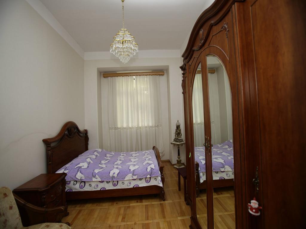 Hotel Leila Tbilisi Pokoj fotografie